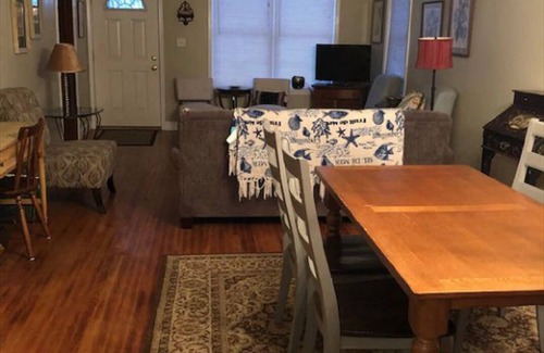 Saint Joseph House | TWO HOUSES TO LAKE MICHIGAN- downstairs three bedroom unit (also see 309683)