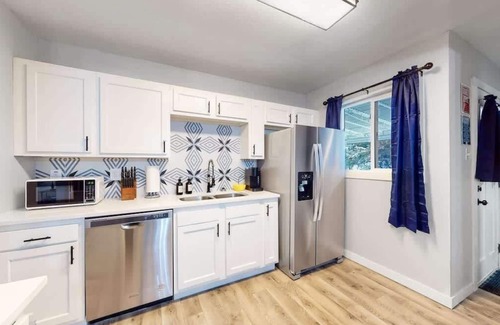 Jewell Heights - Hoffman Heights House | Two KIng Beds family home near Anschutz Med/VA