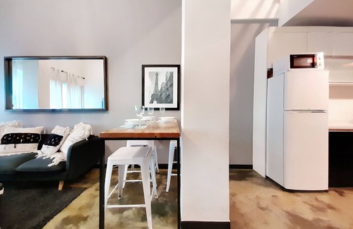 Jongno Apartment | Two Level Suite Apt for 4 adults