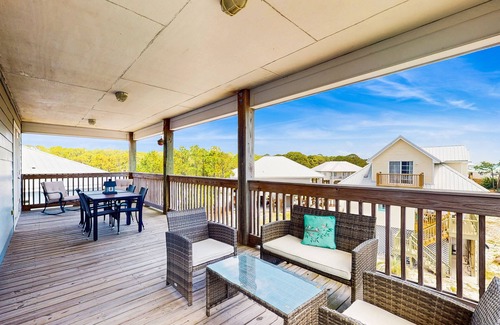 Dauphin Island House | Two-Level Home w/W/D, Shared Outdoor Pool, Free High-Speed WiFi, Central A/C