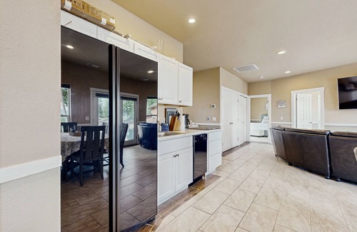 Lakeside House | Two-level lakefront home with hot tub access, AC, W/D, & lovely patio