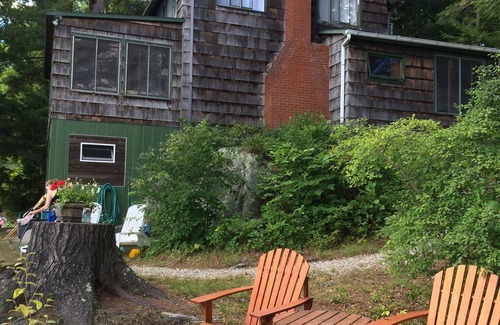 Williston Cottage | Two lovely cottages on Lake Iroquois near Burlington, Vermont