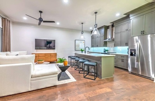 Eastwood House | Two Luxe Homes-Game Rooms! 31 Beds! Large groups!