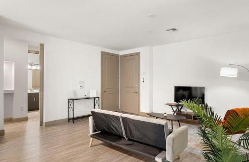 Tempe Apartment | TWO Modern Waterfront CozySuites sidebyside