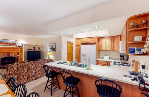 North Troy Condo | Two neighboring condos - walk to lifts, water park, & golf course