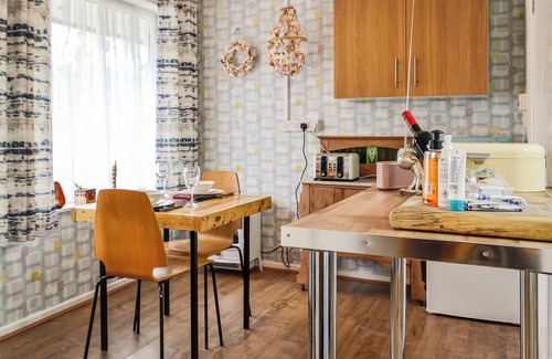 Aberaeron Cottage | Two Peas in a pod is a perfect romantic getaway in Aberaeron.