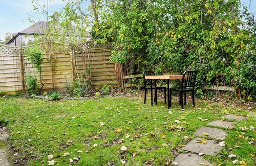 Aberaeron Cottage | Two Peas in a pod is a perfect romantic getaway in Aberaeron.