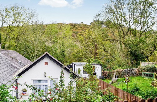 Aberaeron Cottage | Two Peas in a pod is a perfect romantic getaway in Aberaeron.