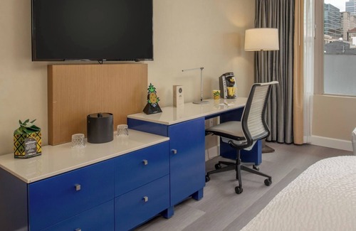 Downtown Portland Hotel | Two Restful Downtown Portland Rooms | Pets are Allowed