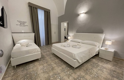 Gallipoli Historic Center Bed & Breakfast | Two-room apartment BIANCA - DONNA GRAZIA RELAIS - historic center of Gallipoli