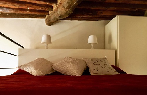 Piombino Apartment | Two-room apartment in the historic center.