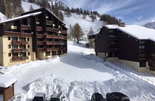 Isola Apartment | Two-room duplex apartment isola 2000