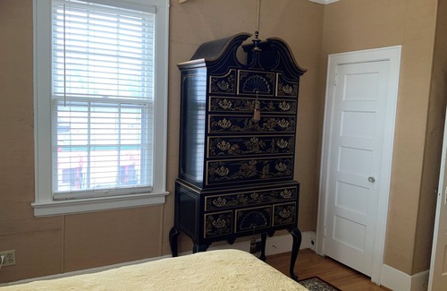 Columbia Apartment | Two room suites, 1 minute to shopping and restaurants.