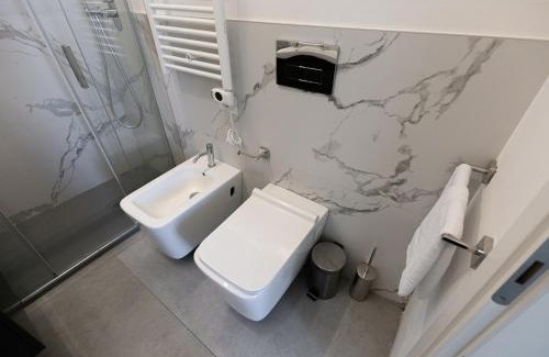 Central Station Apartment | Two -rooms apartment 10 minutes Duomo by metro