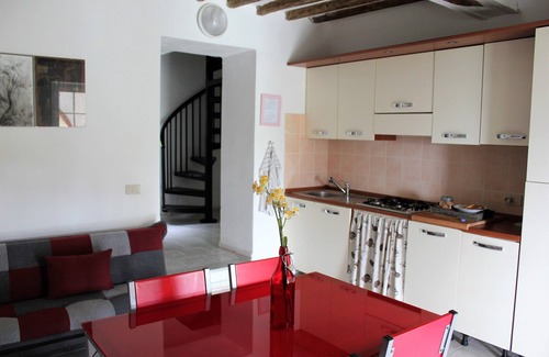 Castelnuovo Magra Apartment | Two rooms Rosa, Cristina Farm, apartment in the countryside, relaxation and excursions