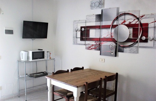 Castelnuovo Magra Apartment | Two rooms Rosa, Cristina Farm, apartment in the countryside, relaxation and excursions