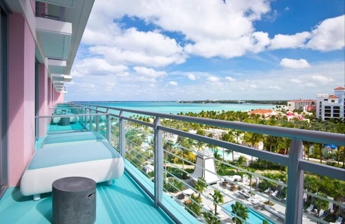 Nassau Hotel | Two Spacious Family Suite w/Balcony and Kitchen | Beachfront Retreat