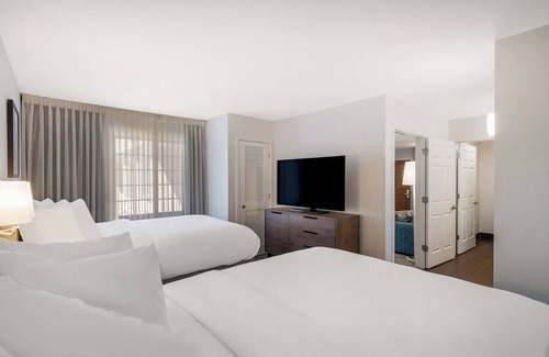 Lone Tree Hotel | Two Spacious Suites Near Park Meadows w/Pool Access | Complimentary Breakfast