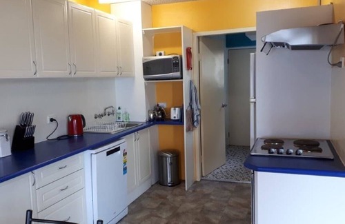 Batehaven Apartment | Two Storey Two bedroom unit right on Corrigans Beach