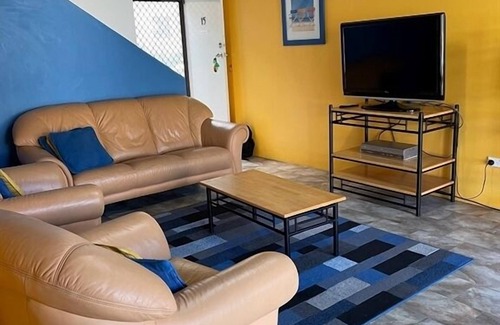 Batehaven Apartment | Two Storey Two bedroom unit right on Corrigans Beach