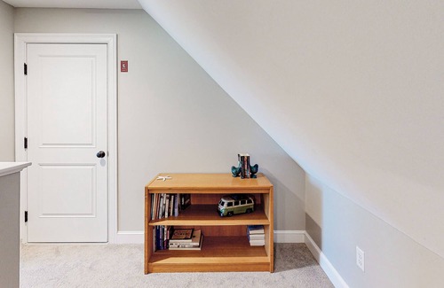 Arundel Condo | Two stroy condo with heated pool, gym, private patio, gas fireplace, W/D, AC