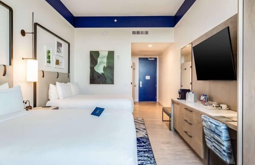 Ojus Hotel | Two Units | Modern Stays | Outdoor Pool | Near Aventura Mall