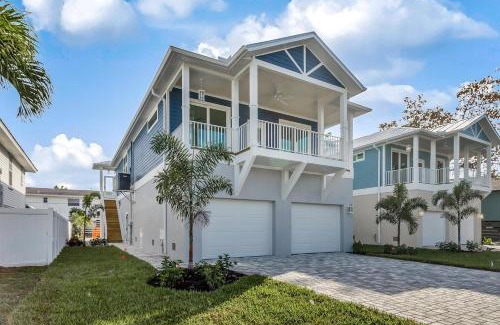 Mid Island House | TWO, YES, TWO brand new homes, side by side, creating the Palace to fit the entire crew, home
