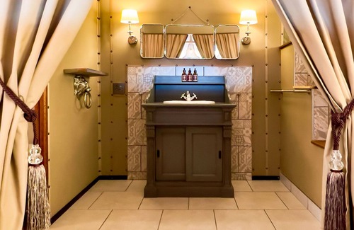 Khorixas Cabin | Twyfelfontein Adventure Camp