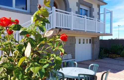 Penvenan House | TY ANN maison avec jardin clos de mur, à proximité des commerces et à 3km des plages