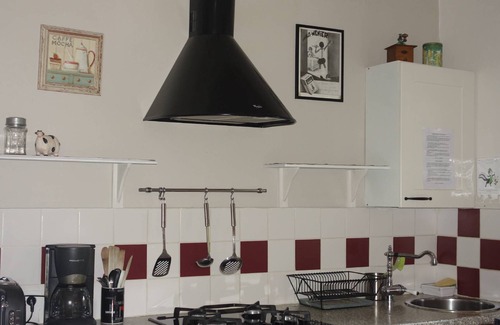 Le Cloitre-Saint-Thegonnec Cottage | Ty Ar Pennduig - Lovely restored stone cottage set in peaceful countryside