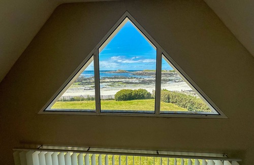 Ploudalmezeau House | TY BEG - Comfortable house with splendid sea view