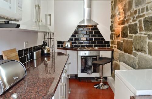 Trefor House | Ty Capel Gosen