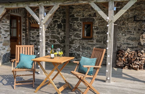 Llanddaniel Fab Cottage | Ty Cerrig