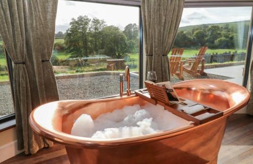 Cribyn House | Ty Crwn - The Roundhouse
