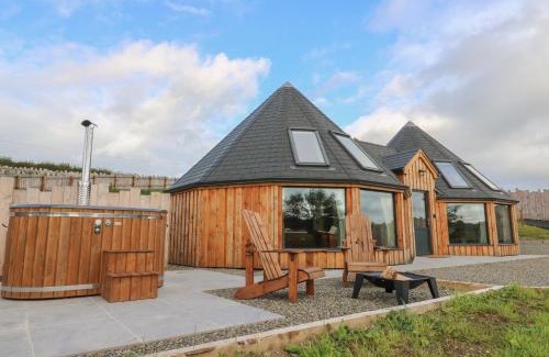 Cribyn House | Ty Crwn - The Roundhouse