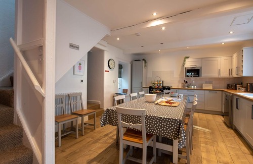 Bodorgan Other | Ty Fferam Bailey - A beautiful 7 bed holiday home in Anglesey