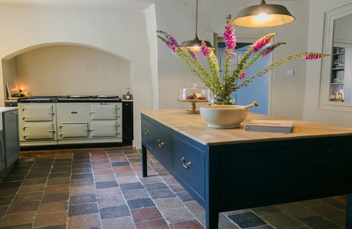 Pentraeth Cottage | Ty Fry Estate - sleeps 16 guests in 8 bedrooms