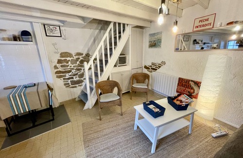 Quiberon House | Ty Laouen, Peaceful fisherman's cottage, close to the beach, WIFI