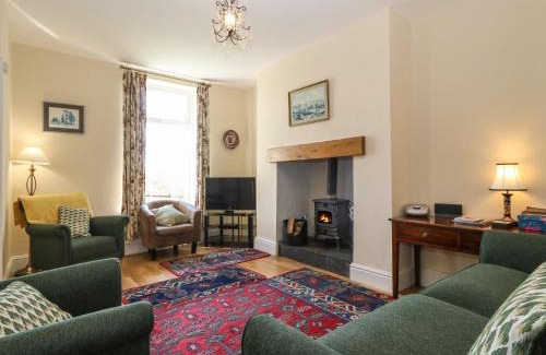 Llanddaniel Fab House | Ty Mawr
