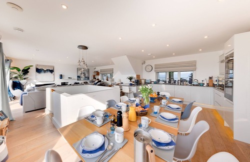 Aberdovey House | Ty Mor Wennol - Five Bedroom House, Sleeps 10