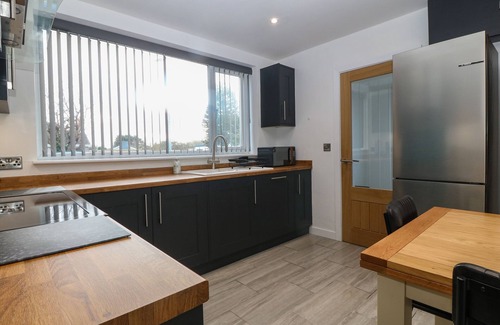 Dwyran House | TY NAIN, pet friendly, with open fire in Llanfairpwllgwyngyll