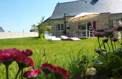 Plouguerneau House | TY NEVEZ KERLASTREN, Plouguerneau, single storey gite, 2mn from the beach, hiking trails