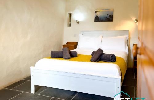 St Brides House | Ty Onnen - A Beautiful Rural Escape in St Davids