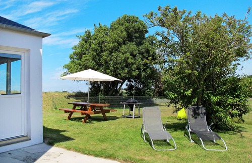 Plounevez-Lochrist House | Ty Thérèse by Interhome