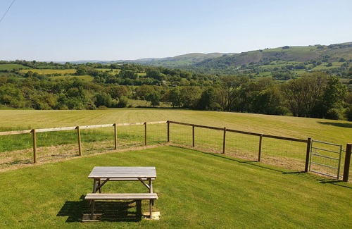 Llangybi Cottage | TY TWT, pet friendly, character holiday cottage, with open fire in
