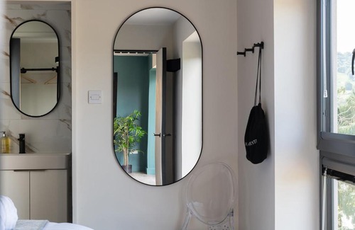 Colwyn Bay House | Ty Uchaf Cottage