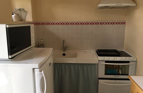 Pleumeur-Bodou House | TY Yann Gîtes du Roi Arthur Renovated fisherman's cottage, 100m from the beach, quiet location