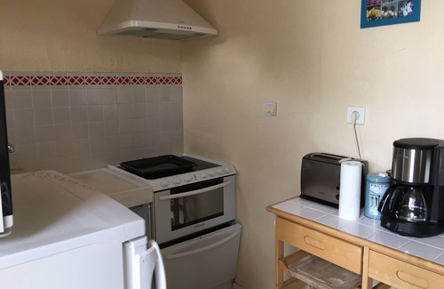 Pleumeur-Bodou House | TY Yann Gîtes du Roi Arthur Renovated fisherman's cottage, 100m from the beach, quiet location