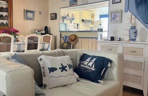 Lanveoc House | Ty Zazou - Maison d'amis et de famille