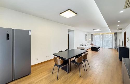 Gubei Apartment | Tyms 3BR 2BA Apt Gubei CBD Near Line10